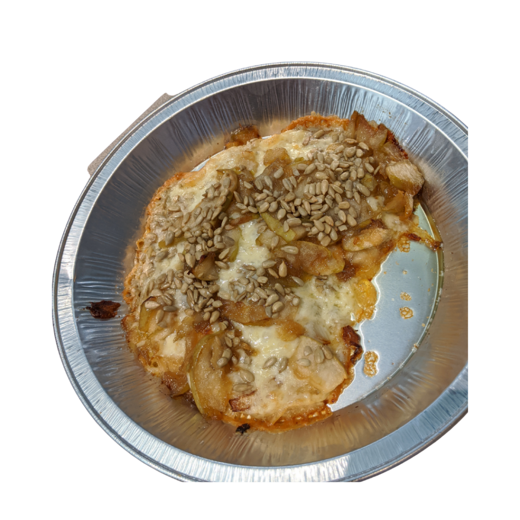 Apple Cheddar Pizza